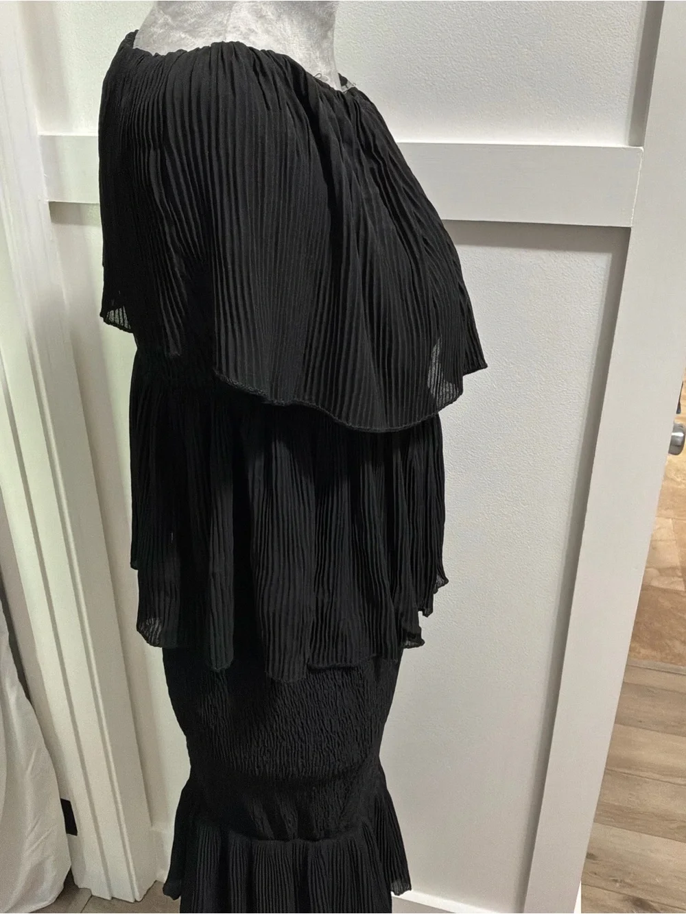 Elegant Black One-Shoulder Tiered Ruffle Dress
